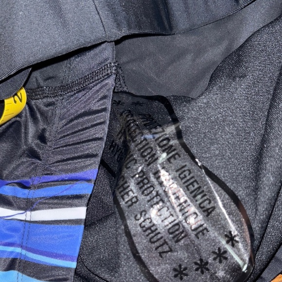 Black and Blue swim trunks - Picture 7 of 7